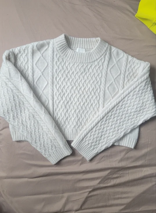 H&M  Sweaters - Picture 6 of 13